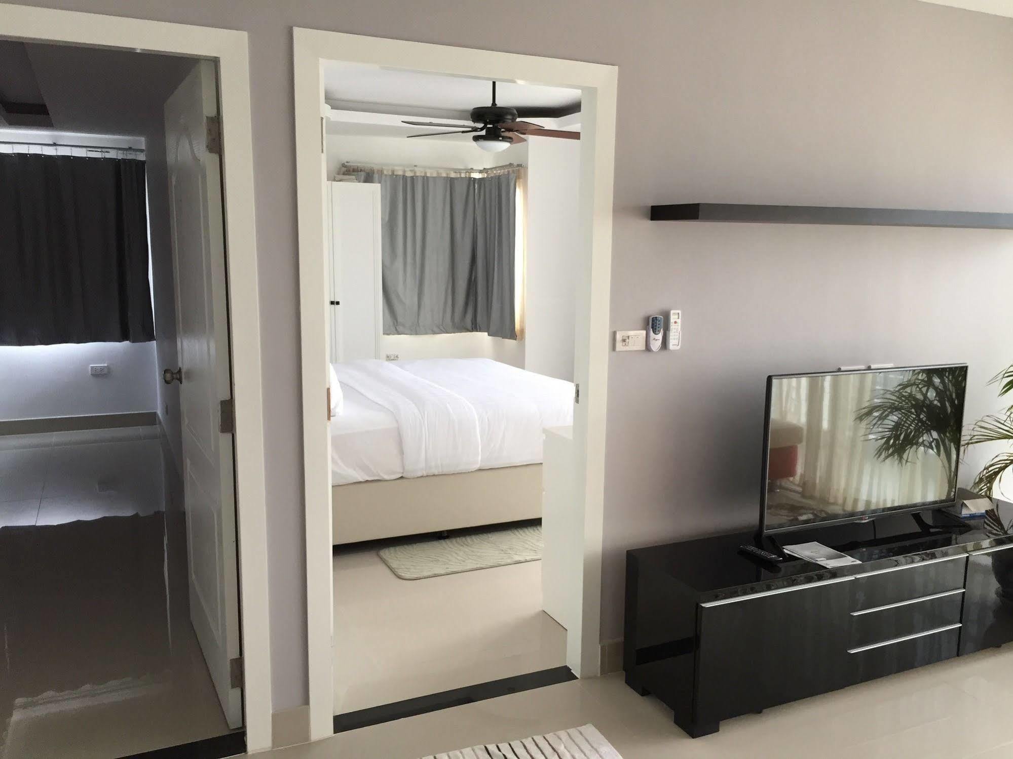 Ferienwohnung Ariva Royal Hill Pattaya Exterior foto